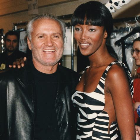 naomi campbell e gianni versace inizio anno|gianni versace baby pics.